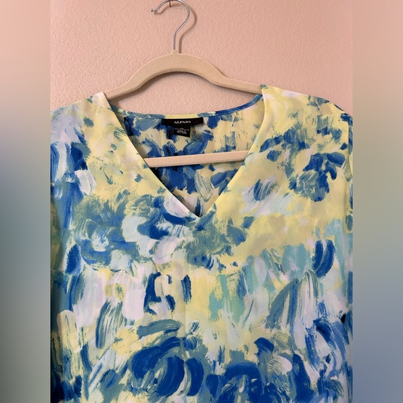 27.ALFANI Women's Green/Blue V-Neck Poet-Sleeve Blouse | Size 10 - Picture 5 of 10